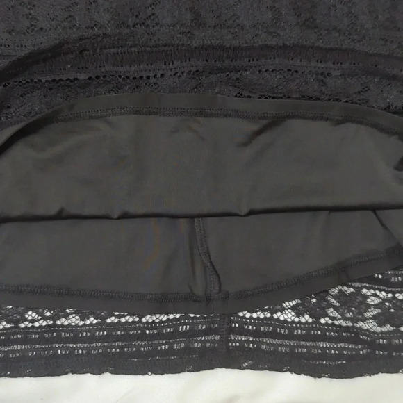 NWT Guess LS Francis Ruffle Lace Dress, Color Black Size 10 - Picture 7 of 16